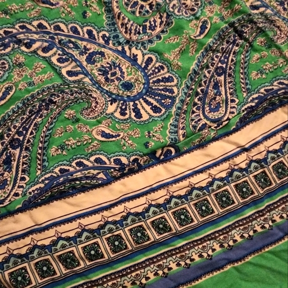 Old Navy Sleeveless Sundress - Picture 2 of 4